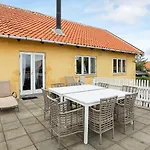 8 Person In Skagen-by Traum * Skagen