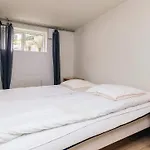 8 Person In Skagen-by Traum *